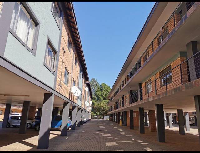 2 BEDROOM PROPERTY TO RENT IN DIE BULT